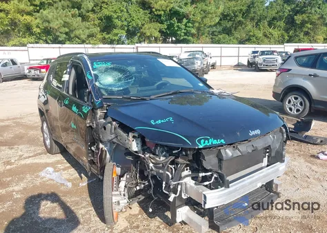 2024 Jeep Compass Latitude 4X4 из США, поврежденный, VIN 3C4NJDBN7RT146382